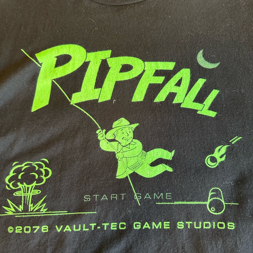 From E3 convention. If you love pipfall, you will love this tshirt.